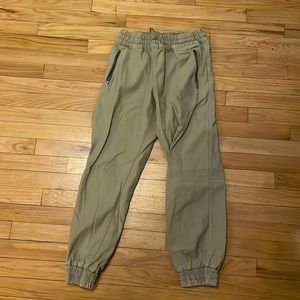 Aritzia drawstring jogger, new no tag